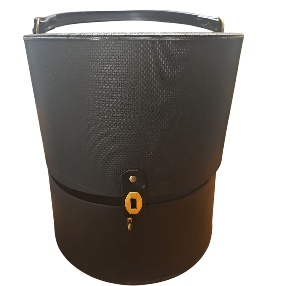 Vinyl hat box